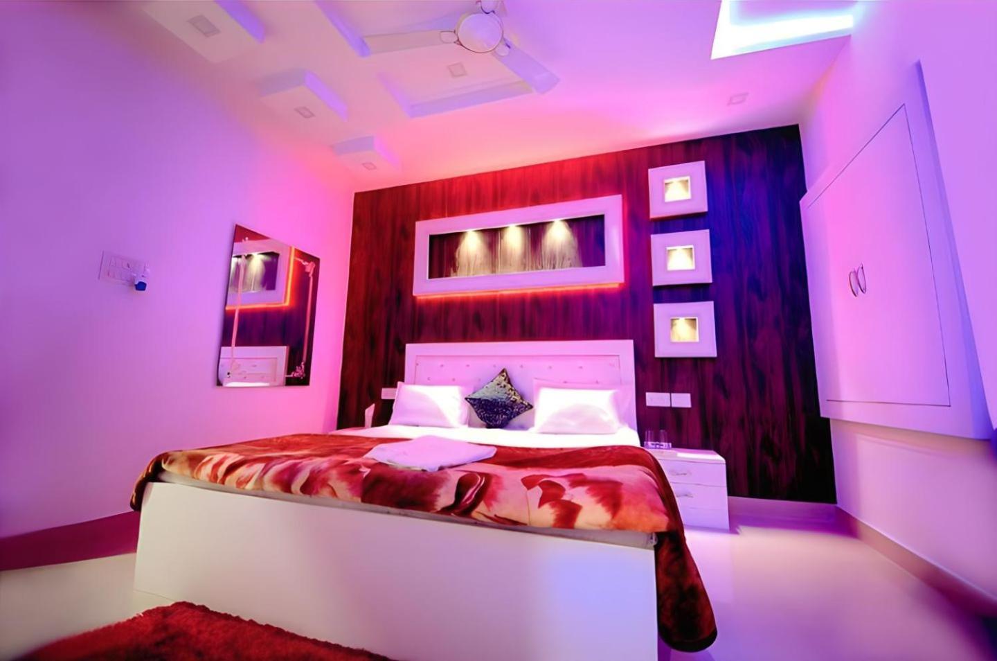 Taj Square A Luxurious Family Homestay Agra  Dış mekan fotoğraf