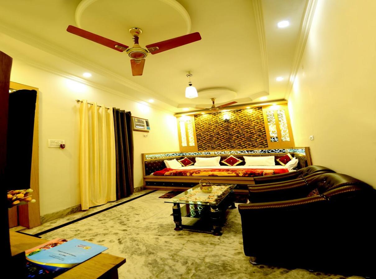 Taj Square A Luxurious Family Homestay Agra  Dış mekan fotoğraf