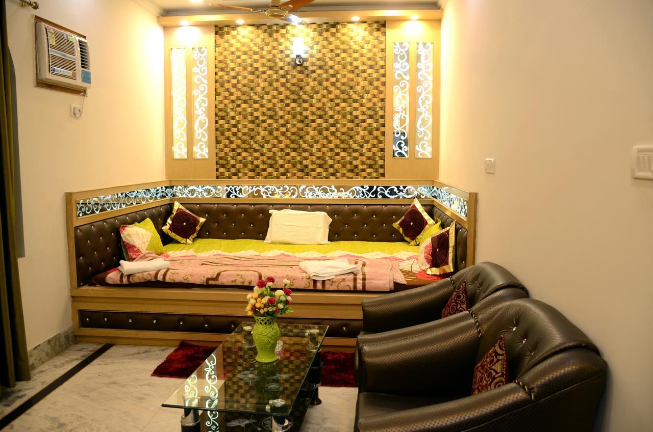Taj Square A Luxurious Family Homestay Agra  Dış mekan fotoğraf